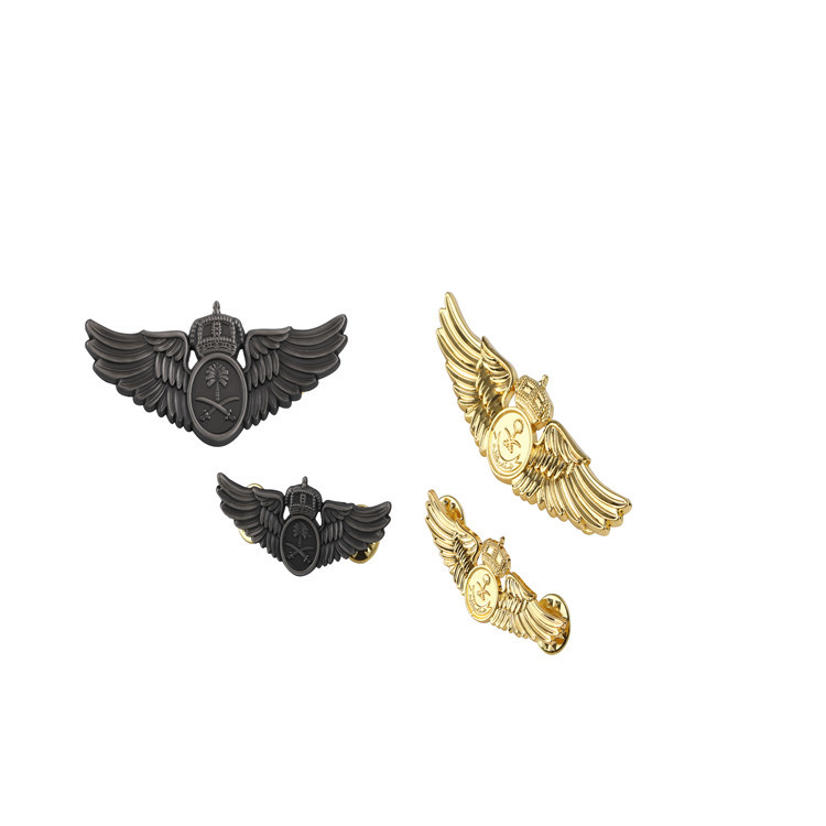 Quality Customized Design 1.5" Military Metal Badges Army Senior Aviator Wings Logo for sale