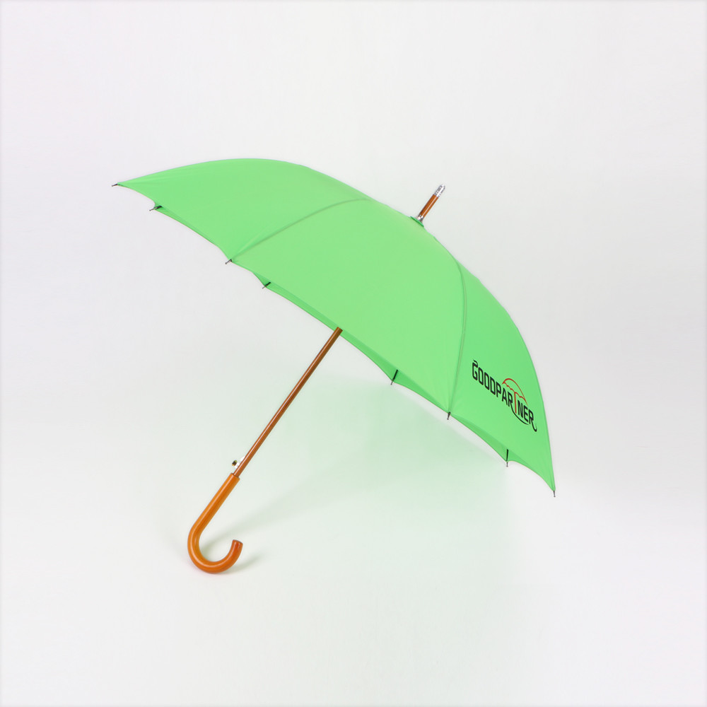 Quality Green Windproof Curved Handle Umbrella With Wooden Hook Fiberglass Frame for sale