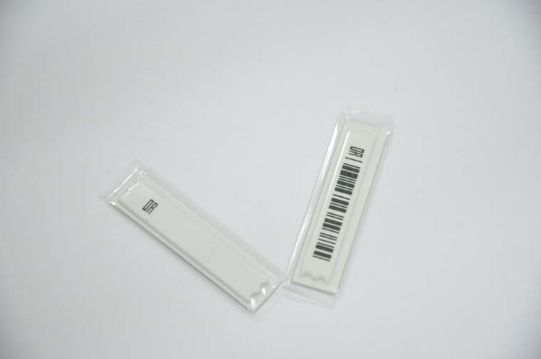 Quality 58kHz Waterproof Adhesive DR / EAS Soft Printed Barcode Labels For Retail Store for sale