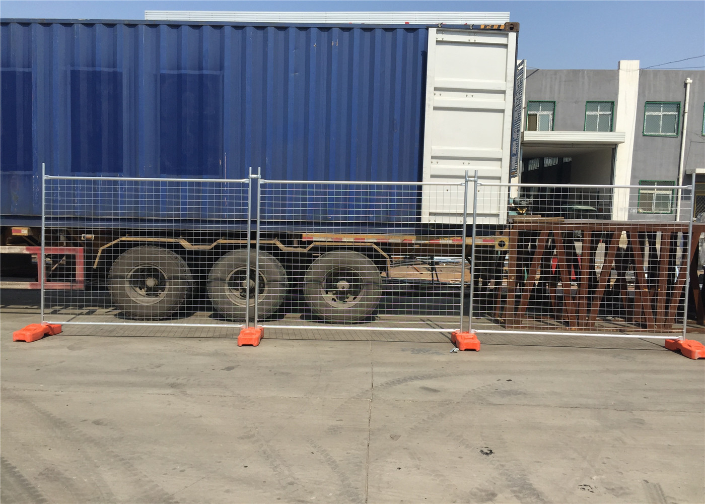 42mm tube 2.1m height 2.4m width temporary fencing panels materials q195 nelson temporary fence