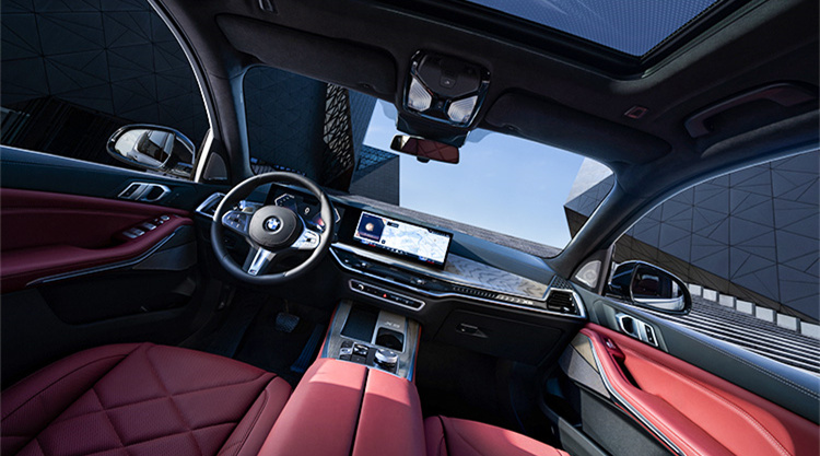 Family-friendly B-MWs X5 Sporty Luxurious Off-road SUV with Max Speed of 222km/h and LED Headlights