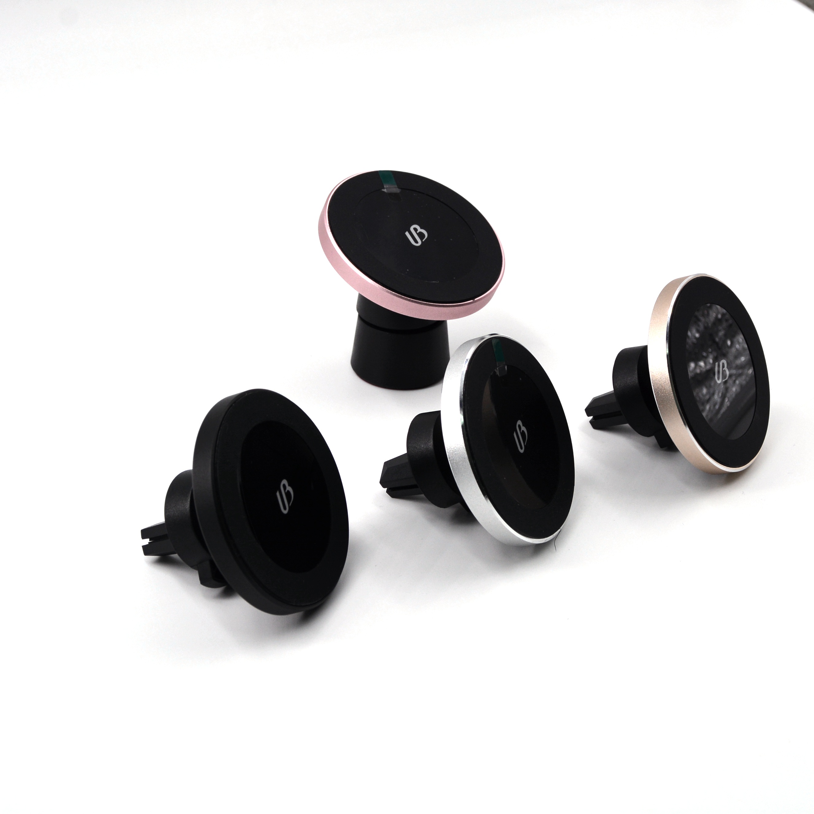 Magnetic Suction 10W Car Mount Qi Wireless Charger For Iphone 12