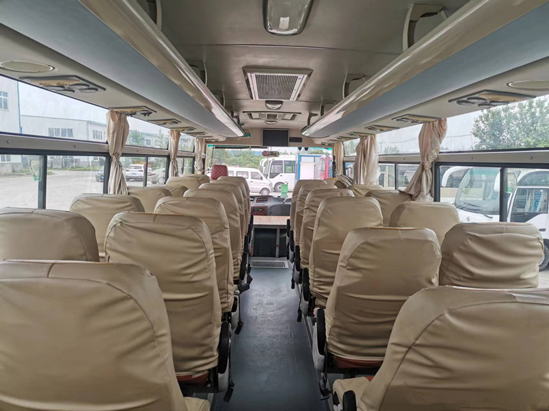 37 Seats Used Yutong Bus ZK6842D Front Engine Coach RHD Steering For Transport