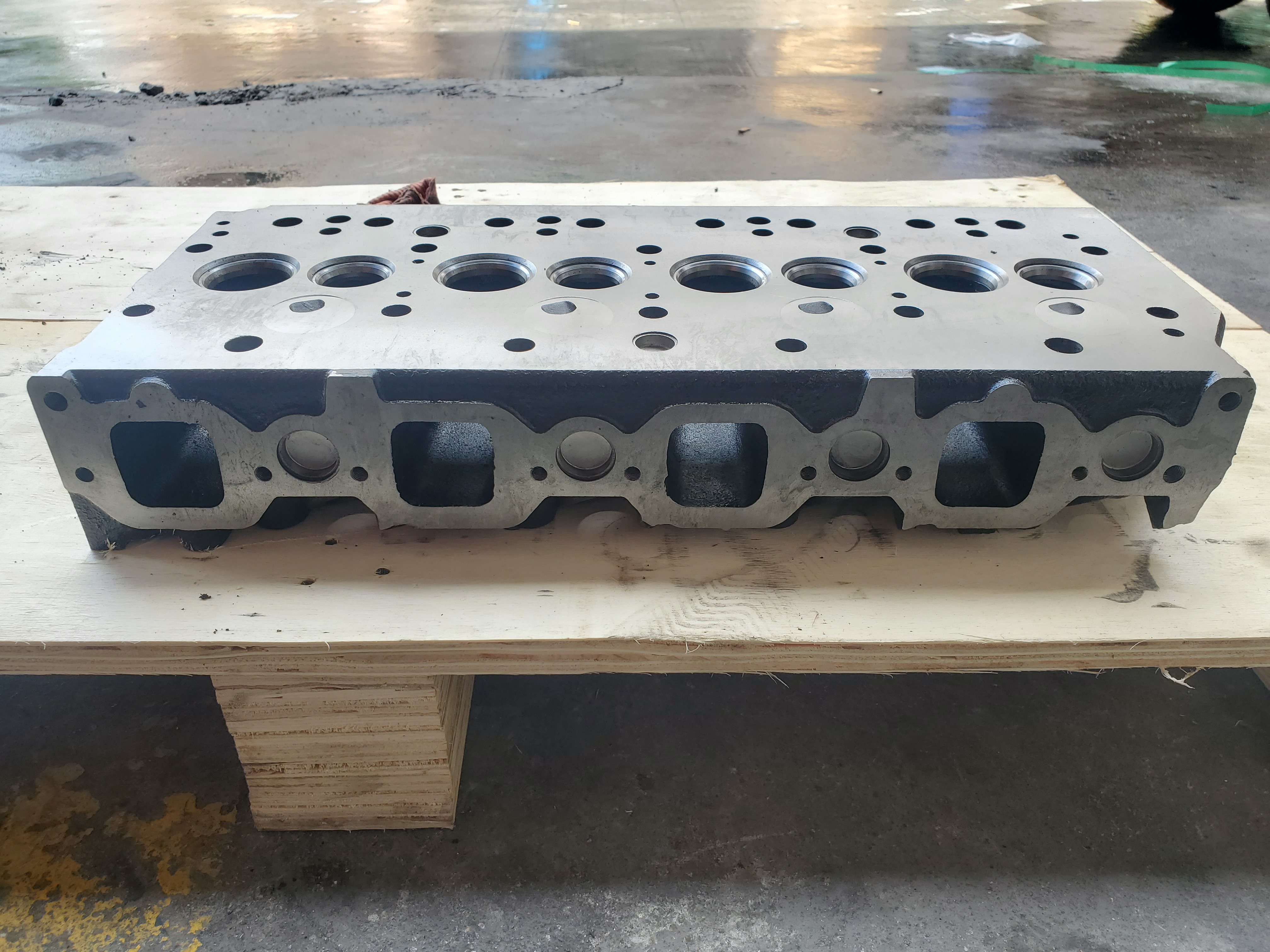 8971030273 Isuzu Engine Cylinder Head Model 4bd2 Material Casting