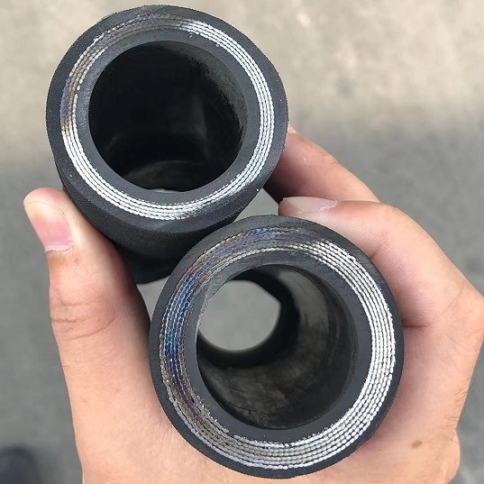 High Pressure Spiral Steel Wire Rubber Pipe SAE 100 R15 Heavy Duty Hydraulic Hose