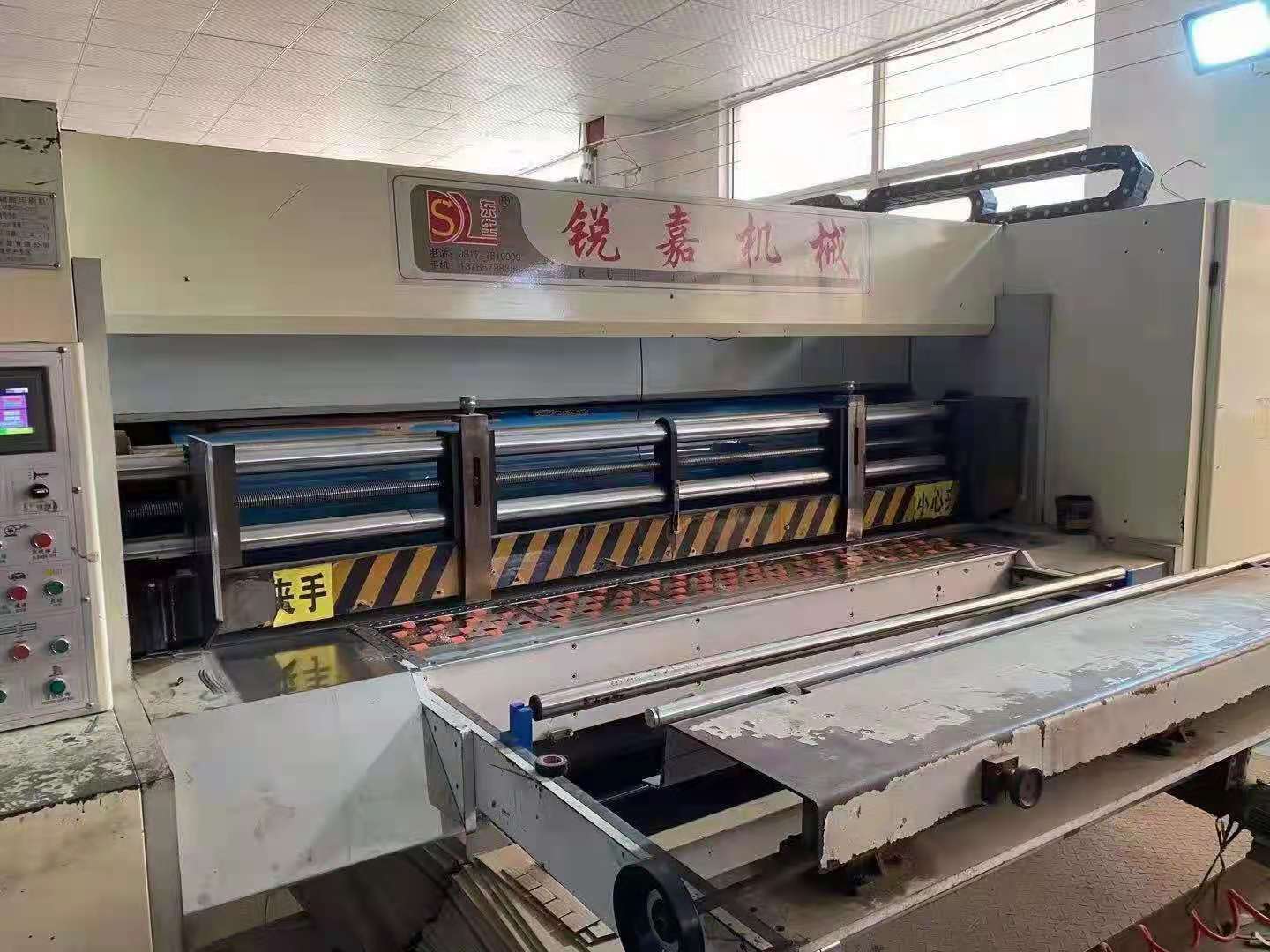 Used 3000/530mm 2 Color Die Cutting Printer Slotter Machine