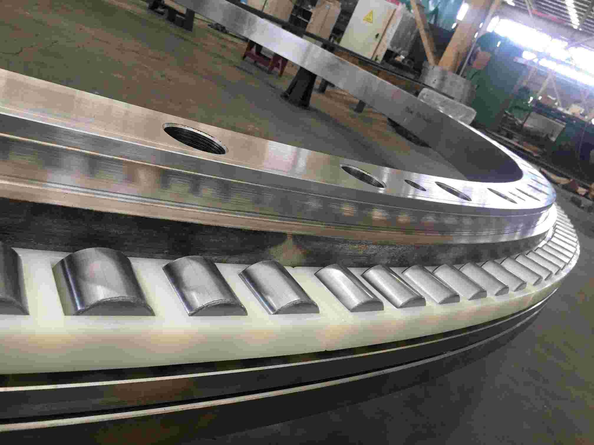 Professional Three Row Roller Cylindrical Large Size Bearing Turntable