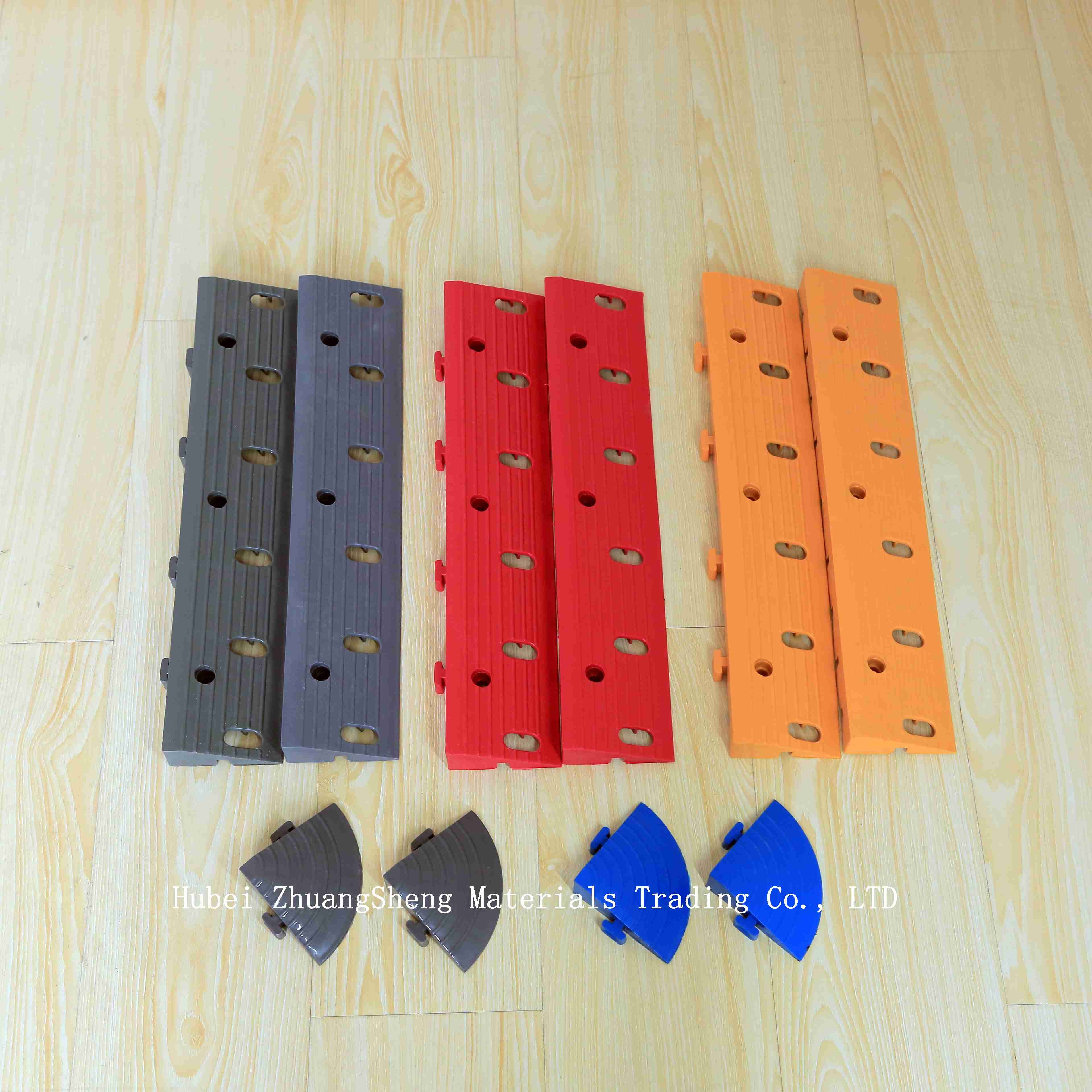 2.8mm China Multi-Purpose PP Modular Suspended Splicing Plastic Flooring Anti-Skid Plastic Sports Flooring factory