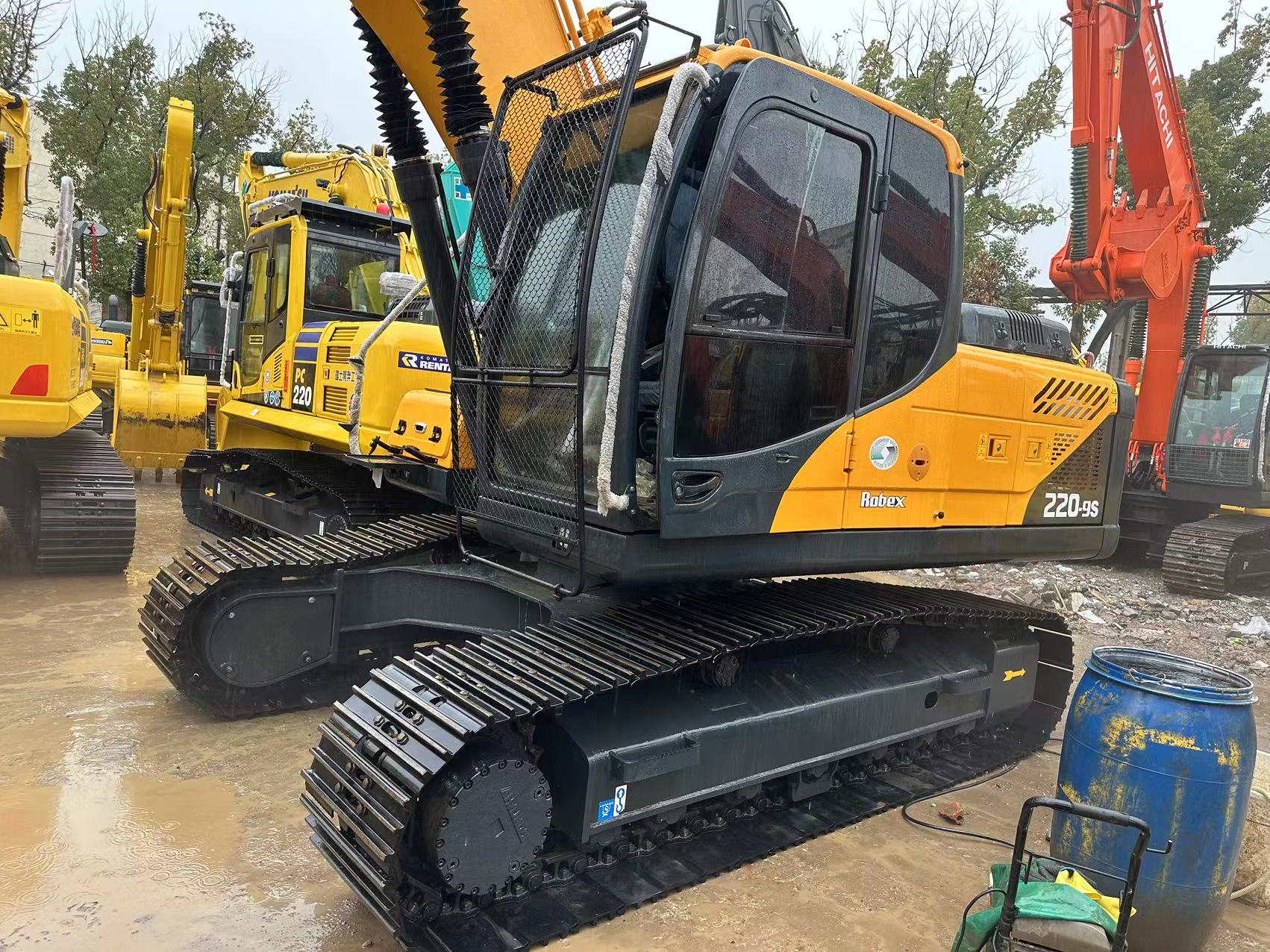 ORIGINAL Valve 20 Ton Used Hyundai 220-9s Excavator Made in Korea with Good Condition