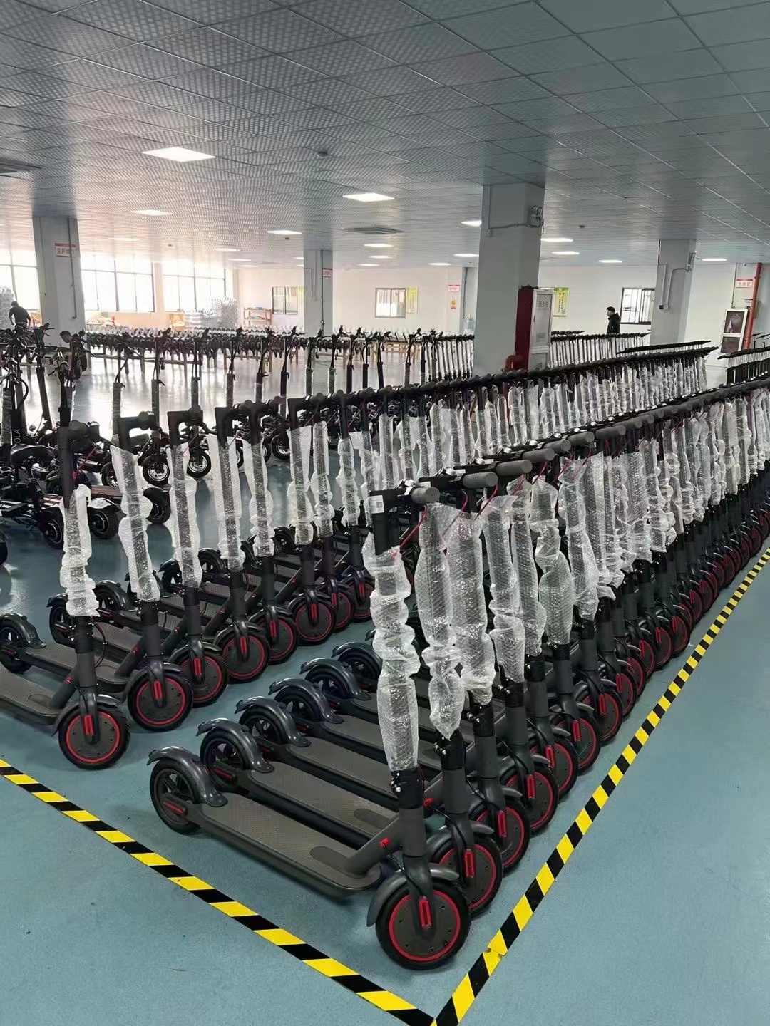 36V Battery Capacity 10Ah Max Speed 32km/h Folding Electric Scooter 10inch Motorcycle EU Warehouse E-scooter Scooty