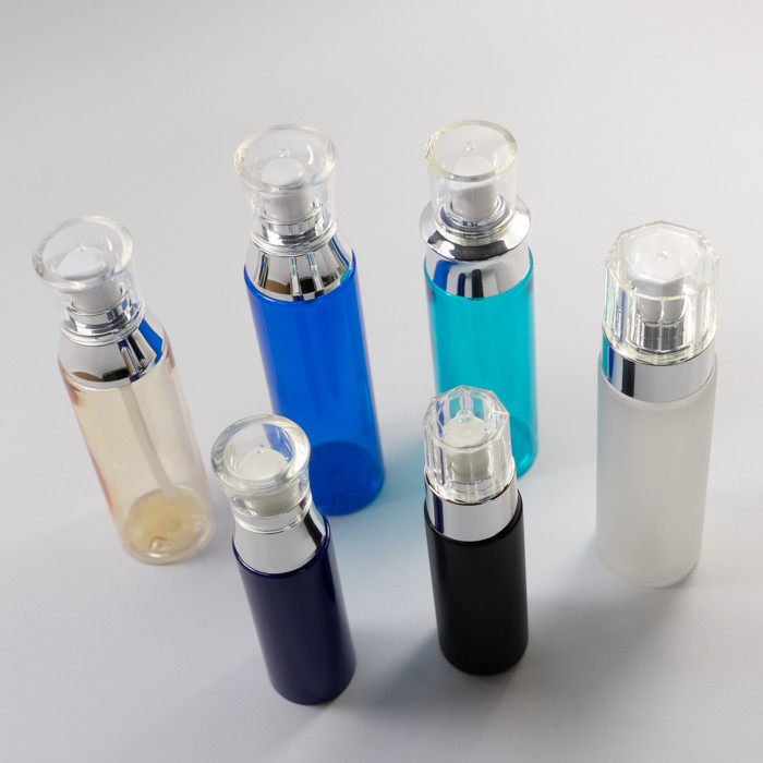 Customized Lotion 230ml Plastic Cosmetic Bottles With Silver Collar Pump