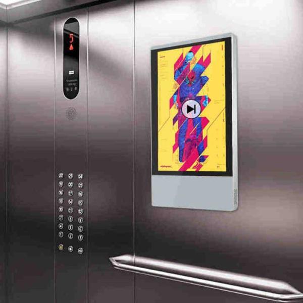 Wall Mounted Digital Display with 178° Viewing Angle and 3840x2160 Resolution for Semi-Outdoor Advertising
