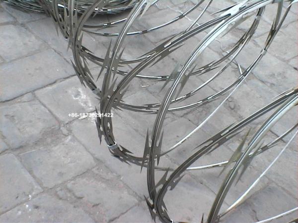 450mm600mm900mm 960mm980mm coil diameter fencing concertina wire roll