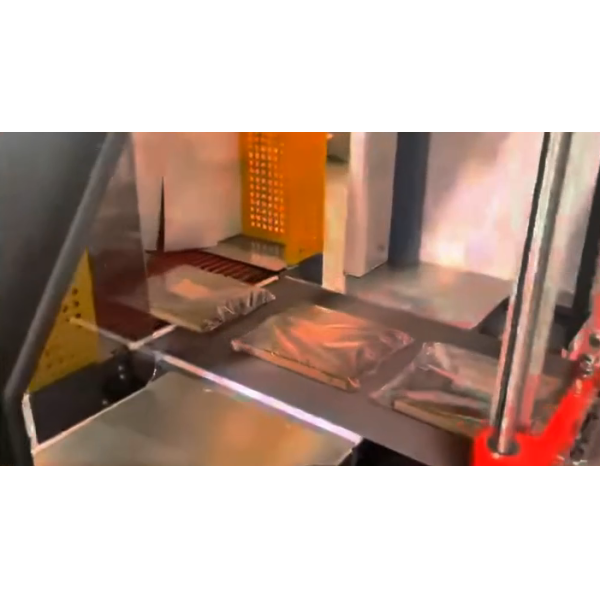 Multi Size Goods Shrink Wrapper four section assembly high efficiency low operating cost