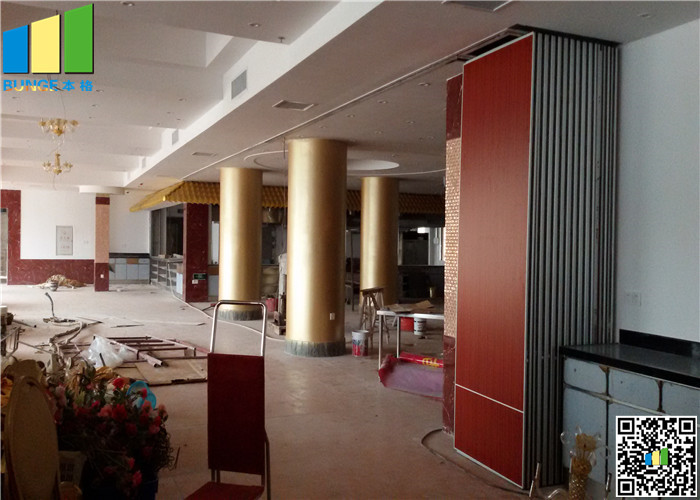 Banquet Hall Acoustic Room Dividers Aluminium Movable Wall 85 mm Thickness