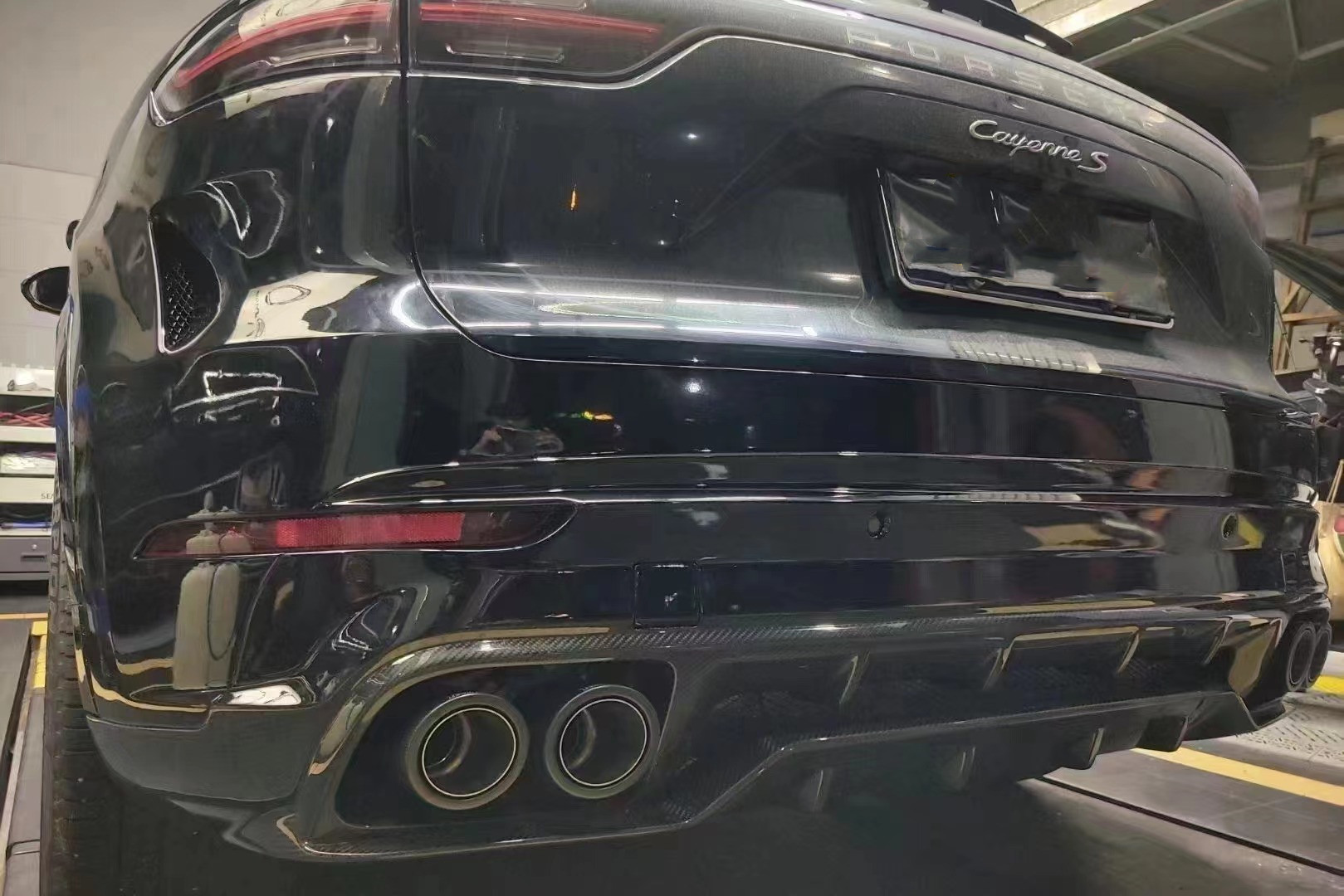 Cayenne Porsche Body Kit Dry Carbon Fiber MTR Style Front Lip Diffuser