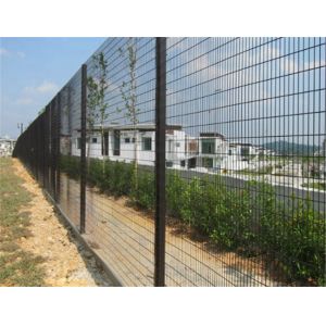 China Standard Square Hole Welded Wire Mesh Fence Panels Strong Welded Point on sale