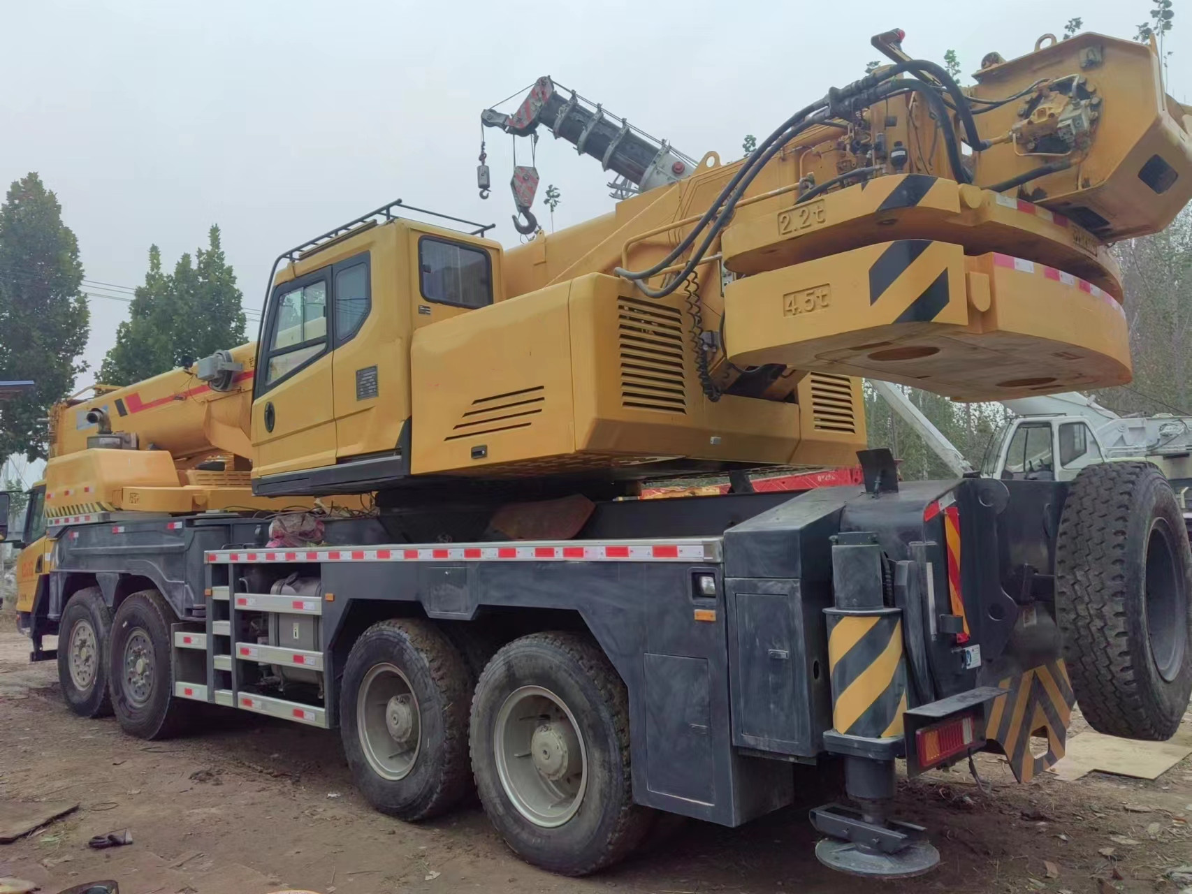 80 Ton Telescopic Crane Liftling Equipment for Heavy Lifting