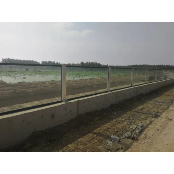 Flood Control Wall Without Visual Interference
