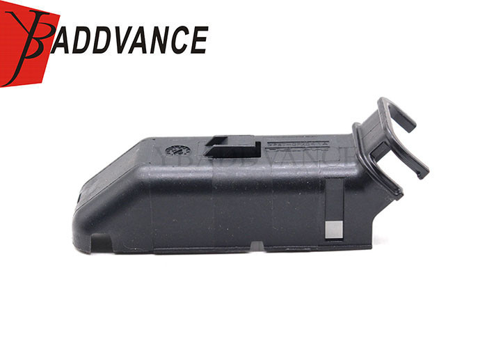 13712208 Automotive Electronics IP35 Aptiv PBT GF20 Black 81 Pin Back Cover