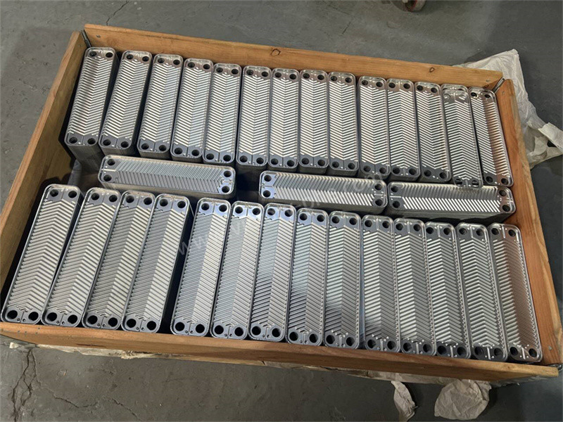 APV SPX Plate Heat Exchanger Plates Titanium / Stainless Steel