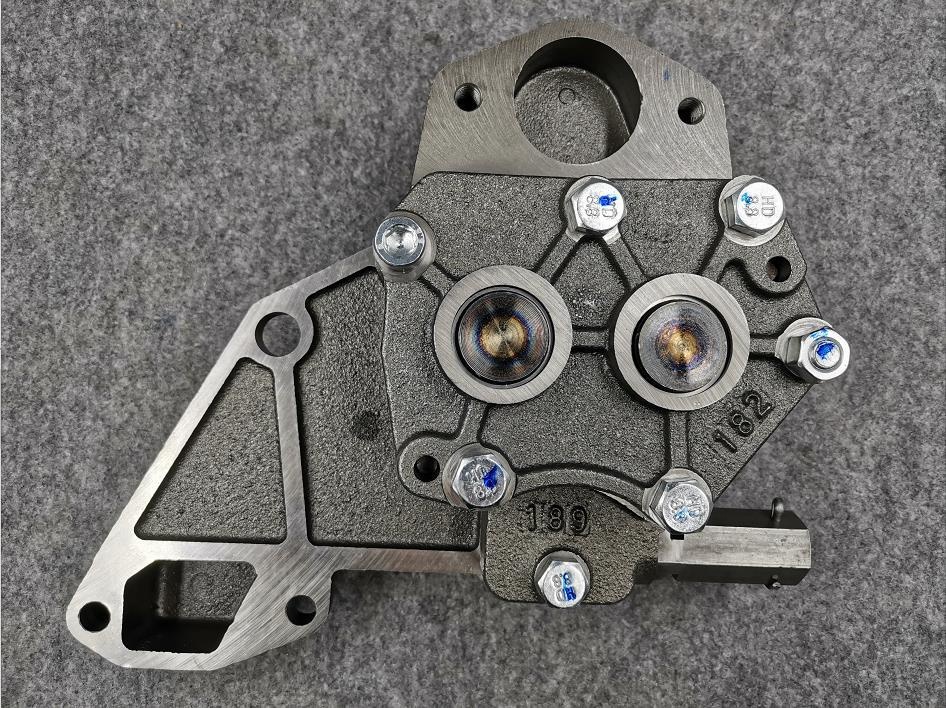 Standard Size AZ1500070021A OEM Original Aftermarket SINOTRUK Howo WD615 WP10 Engine Oil Pump