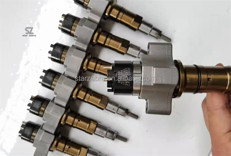 Part No 4928421 4359204 Engine Spare Parts QSC8.3 Diesel Fuel Injector Excavator Parts