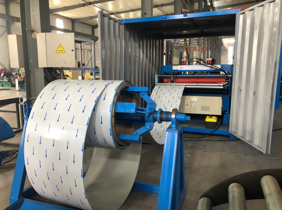 Slitting and cut to length machine