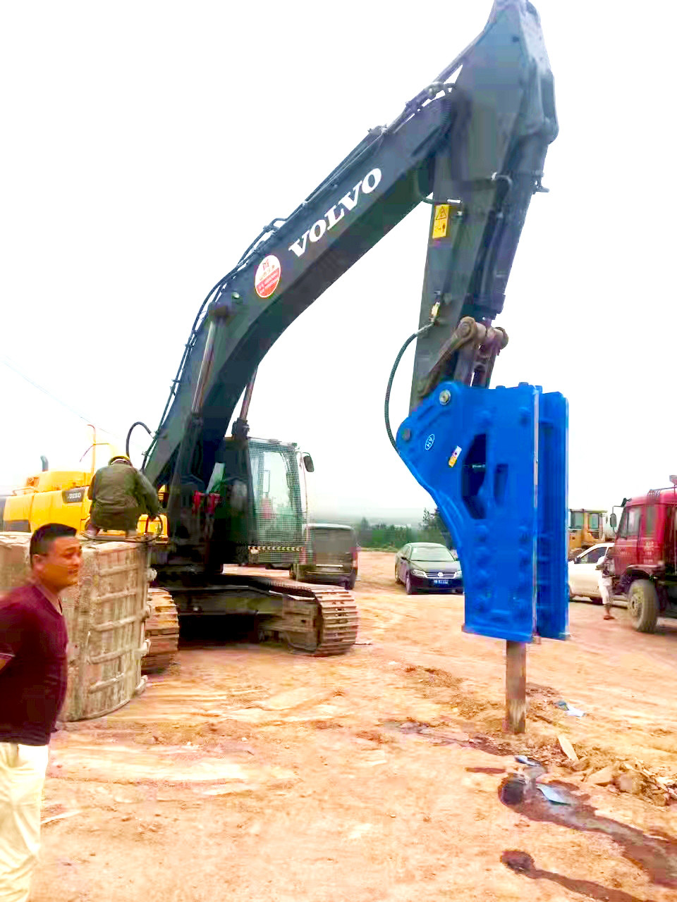 Heavy Hydraulic Rock Breakers Underground Mining Tunneling Stone Breaker Excavator