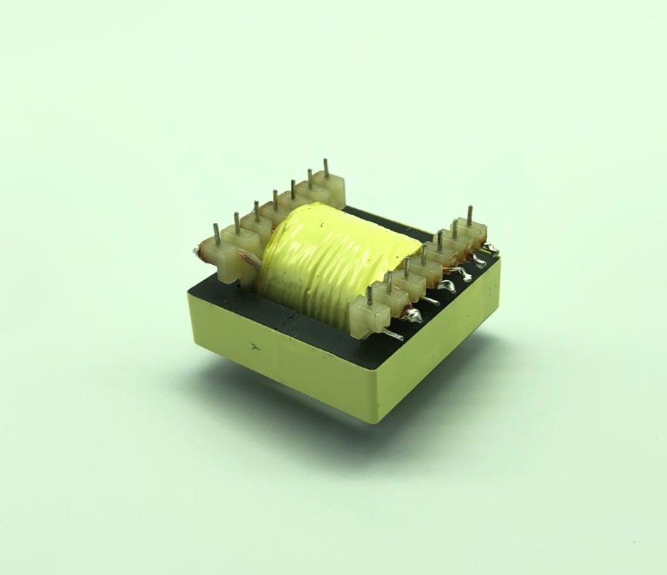 750316867 Power Over Ethernet Transformer Through-Hole SMPS Flyback Transformer