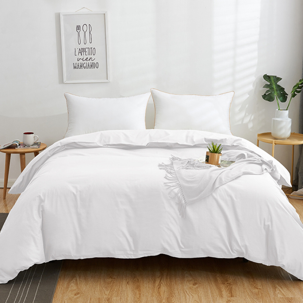 Air-Permeable King Size Hotel Bedding Set in White for a Luxurious Sleep Experience