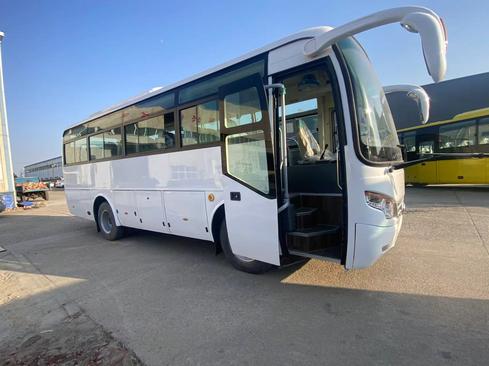 10m Coach Luxury Used Bus for Africa Manual Transmission Luxurious Interior