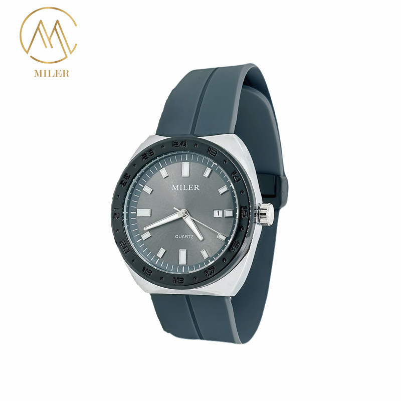 Water-Resistant Quartz Wrist Watch Perfect for Outdoor Activities