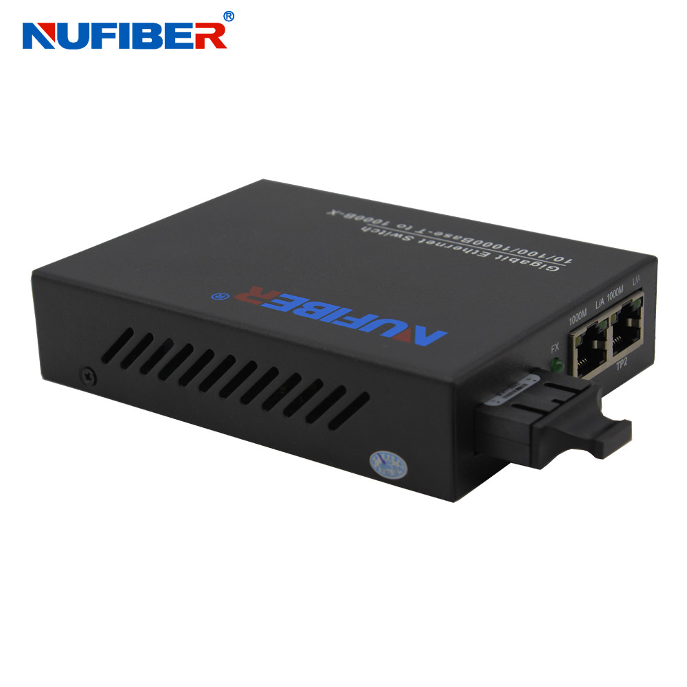 1000M Fiber Ethernet Switch RoHS Approved 2 Port Ethernet Switch Single Mode Fiber Converter