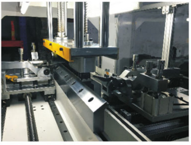 350-400 KG Weight 2.5kw Radiator Making Machine Servo Pneumatic Driving