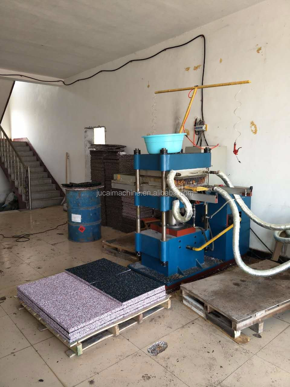 50 Ton Rubber Paver Tile Making Machine For Playground Floor