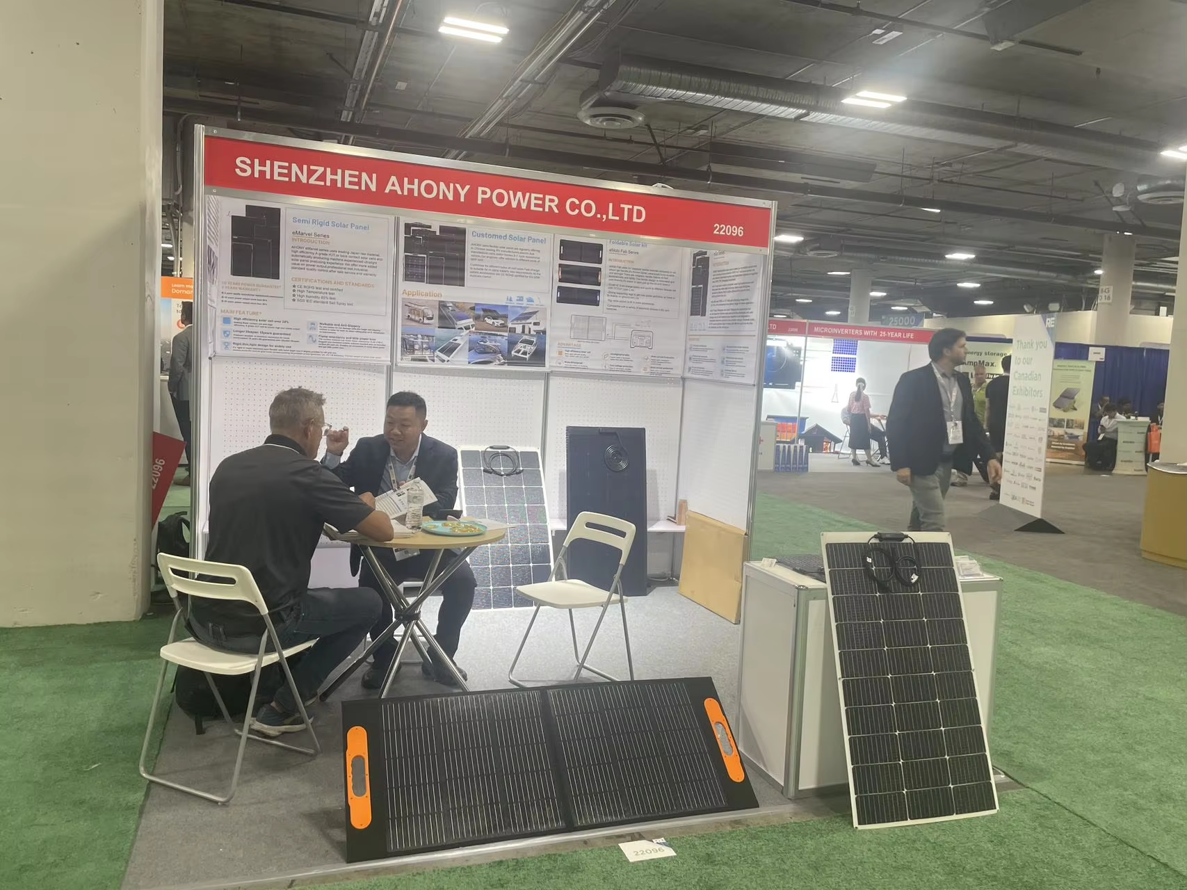 China Manufacturer Flexible Solar Panels High Quality Factory Best Price Solar Panels 200W Solar Panel Photovoltaic Panels