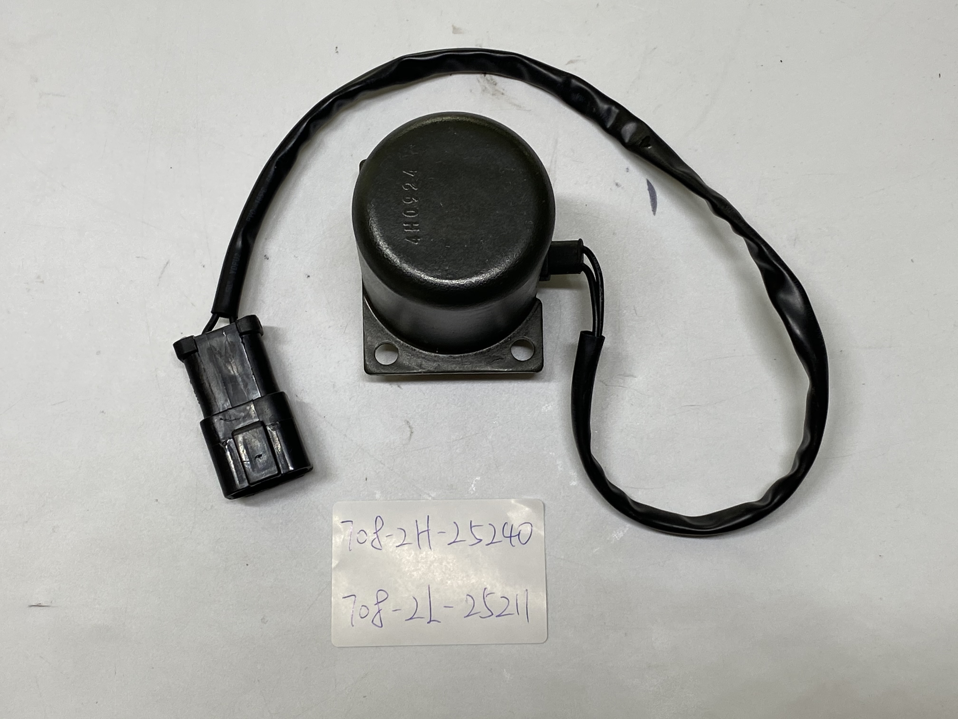 Main Pump Solenoid Valve 708-2H-25240 708-2L-25211 for Excavator PC200-5 PC200-6