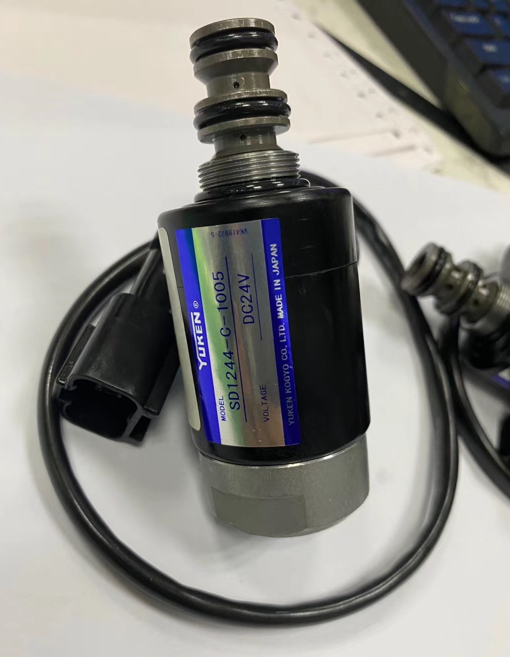203-60-62171 PC120-6 Komatsu Excavator Solenoid Valve