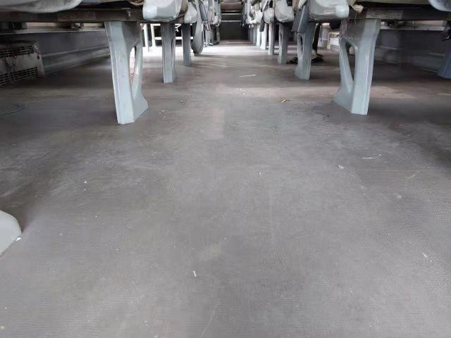 Kinglong Used Bus XMQ6101 Sightseeing Bus Yuchai 6 Gearbox 260hp City Bus Steel Chassis 45 Seats
