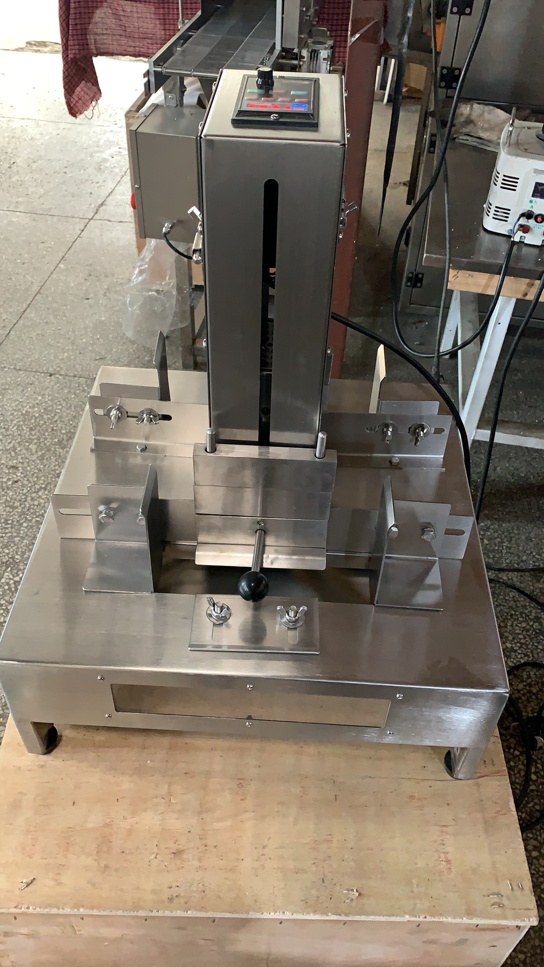 Automatic Shaving Grater Chocolate Making Machine Slicer Crusher Machine