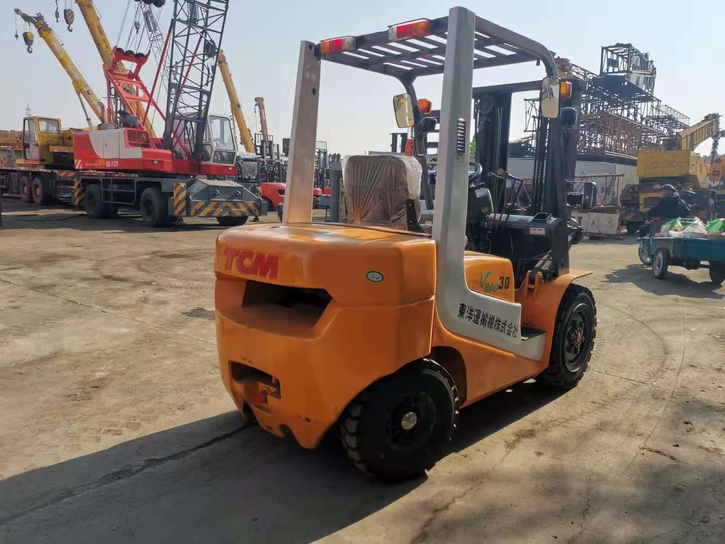 Large Load Capacity 3T TCM FD30T6 Second Hand Diesel Forklifts