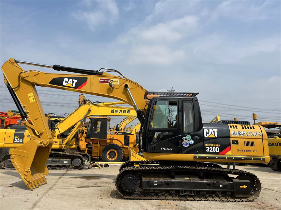 Powerful Hydraulic Crawler Second-Hand CAT 320D Excavator 1082 Hours