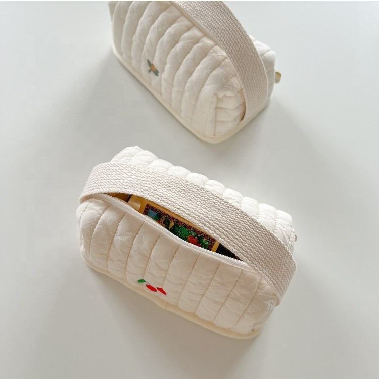 Large Capacity Soft Cotton Makeup Pouch Quilted Travel Cosmetic Bag Luxury