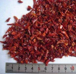 China Red Natural Dried Dehydrated Bell Pepper Flakes 25kg/Carton 24 Months Shelf Life on sale