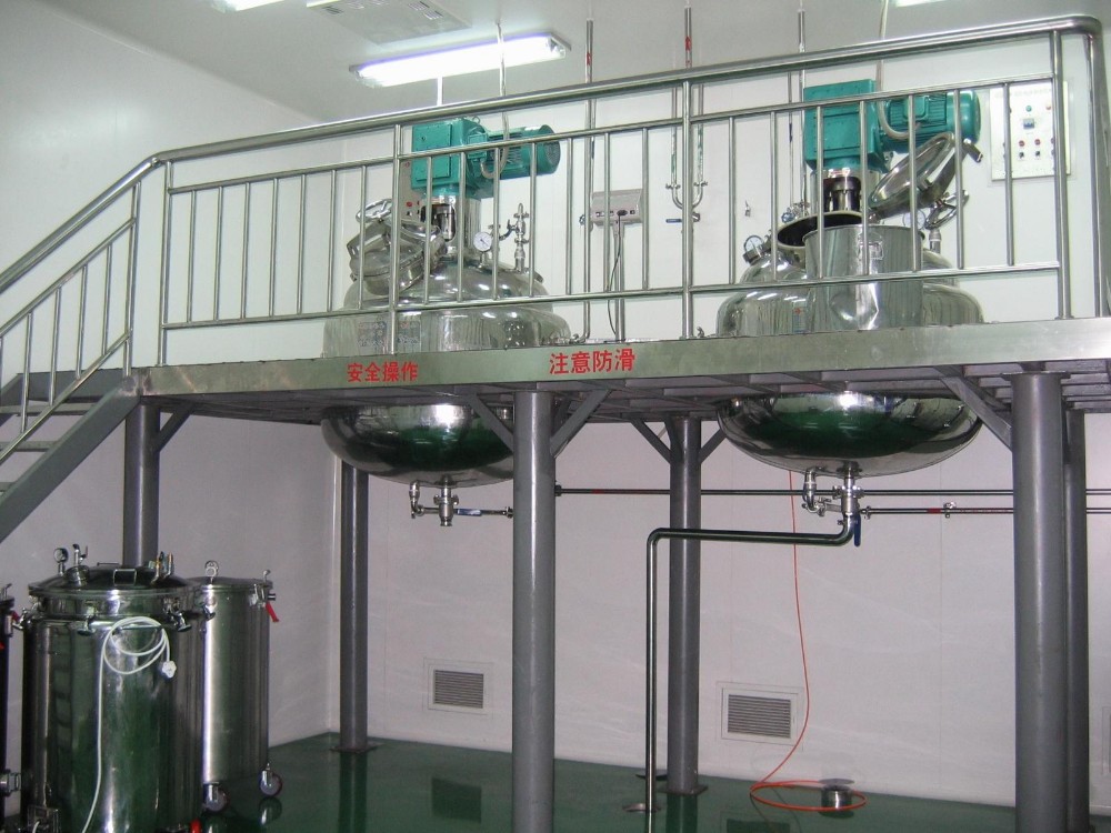 SS316/304 Starch Gelatin Melting Tank With Vacuum And Mix Paddle and platform