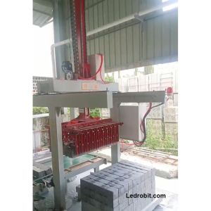 Quality PLC Controlled Palletizing Robot Arm Payload Stacking With Safety for sale