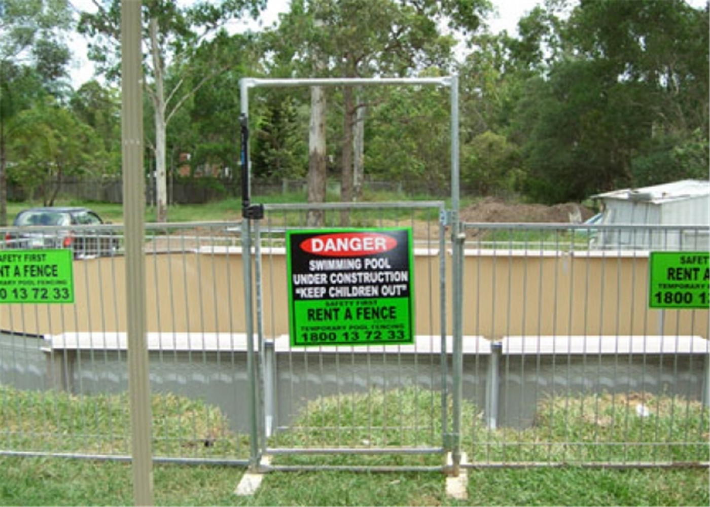 Hot Dipped Galvanized Treated Temporary Pool Fencing Mesh Fencing For Swimming Pools