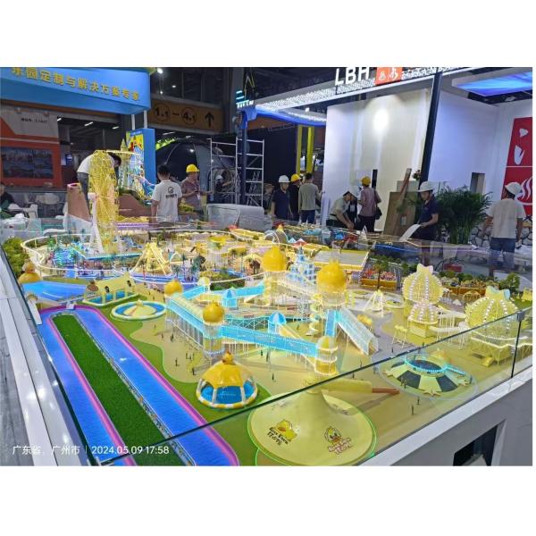 1:150 Amusement Park Models LED Lighting Model Theme Park Customized