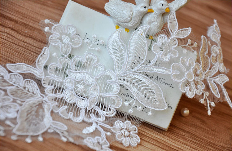 Cord Lace Applique Ivory Color Embroidery Flower for Wedding Dress